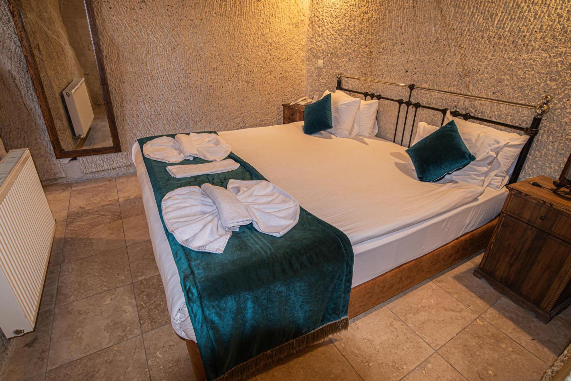 Elegance Cave Suites & Restaurant Göreme Ngoại thất bức ảnh