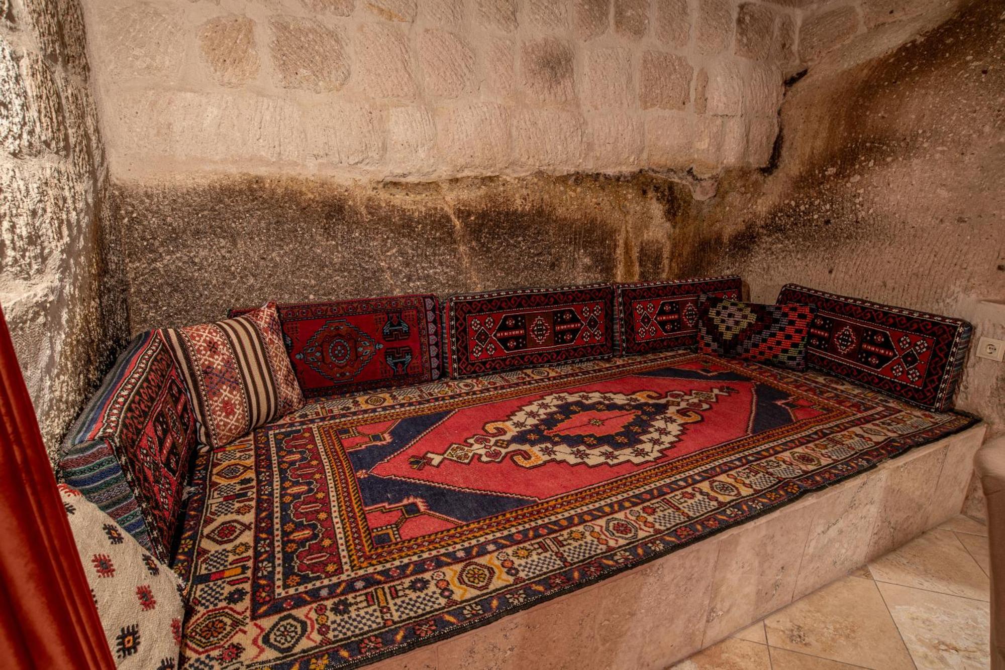 Elegance Cave Suites & Restaurant Göreme Ngoại thất bức ảnh