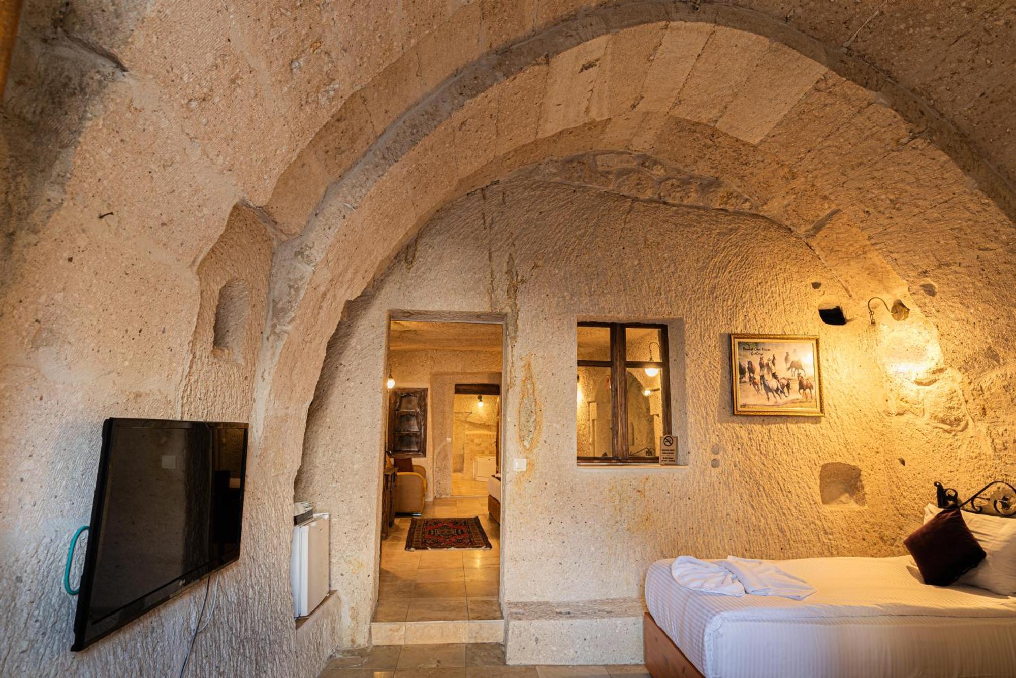 Elegance Cave Suites & Restaurant Göreme Ngoại thất bức ảnh